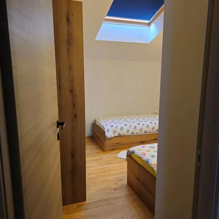 Blue Garden Loft - With Garage アパート *