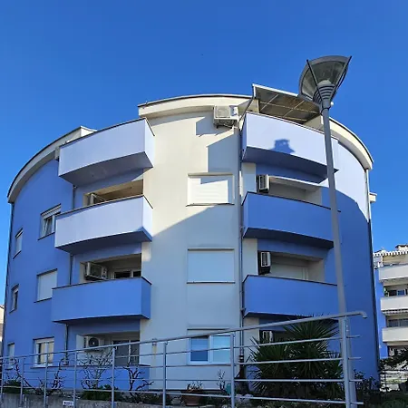 アパート Blue Garden Loft - With Garage *